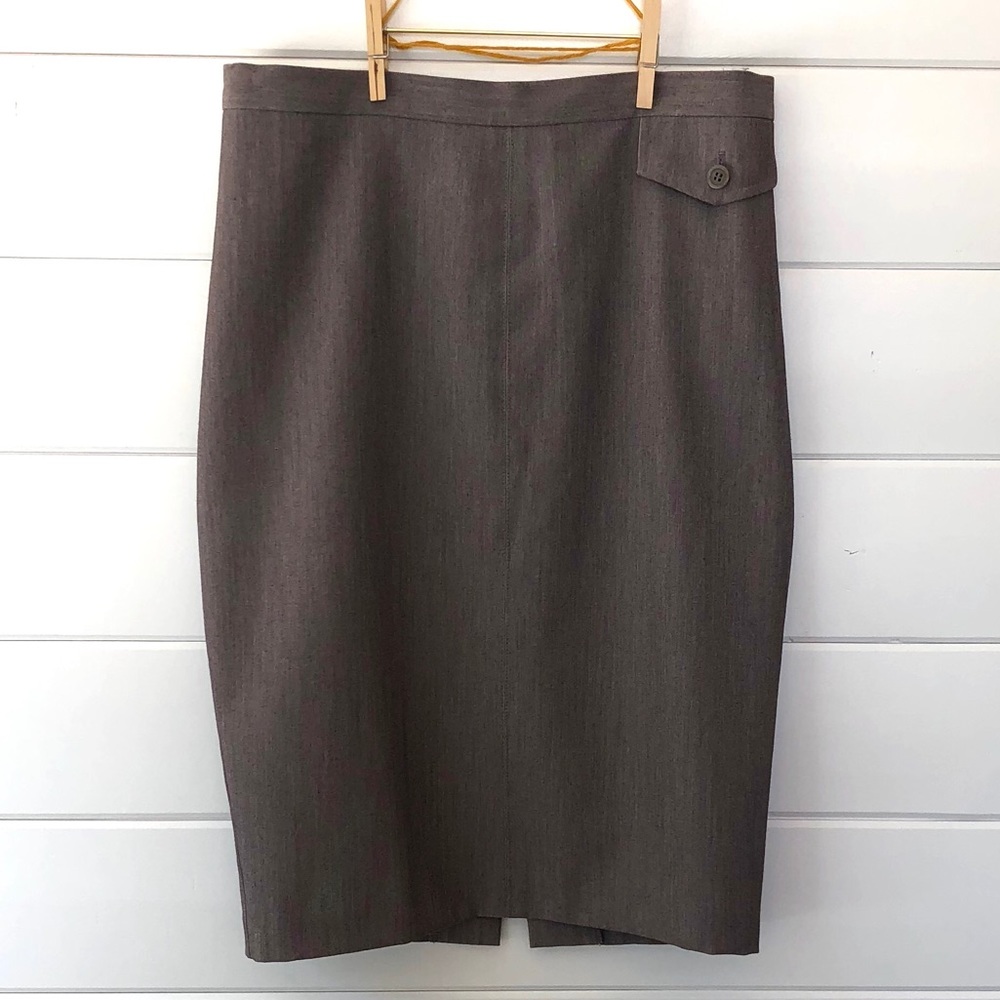 BCBG MAXAZARIA grey pencil skirt. Sz 0